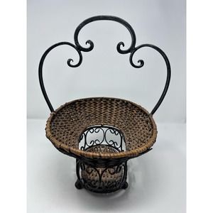 Unknown Brand Wicker and Wrought‎ Iron Basket 16" Tall x 13" Wide Top x 7 1/2"